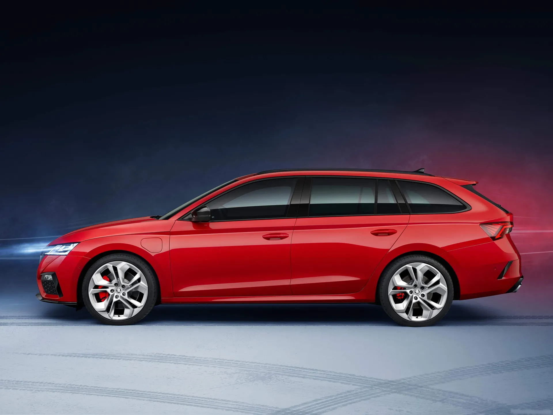 Skoda Octavia RS iV Combi (2020) – boční profil