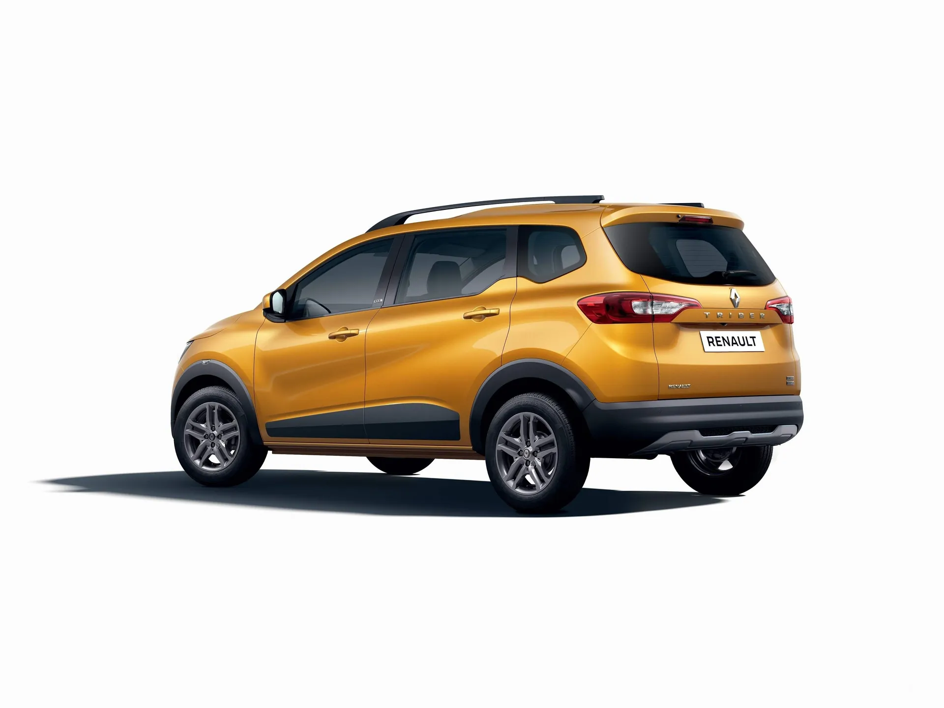 Renault Triber (2020) – zadní tříčtvrteční pohled