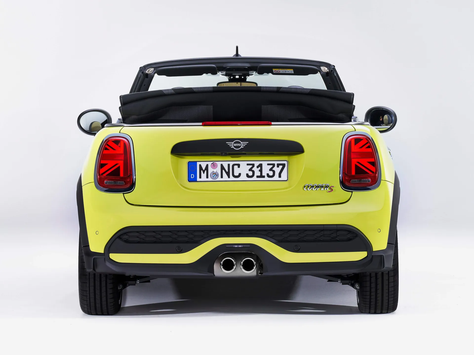 Mini Cooper S Convertible (2022) - Rear