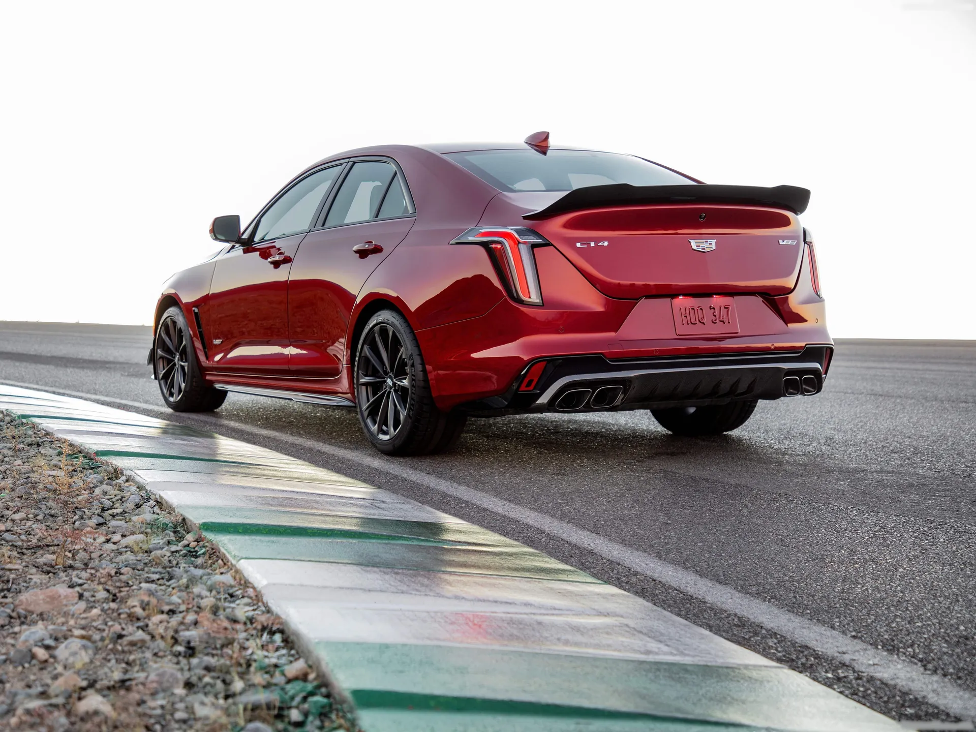 Cadillac CT4-V Blackwing (2022) – zadní tříčtvrteční pohled