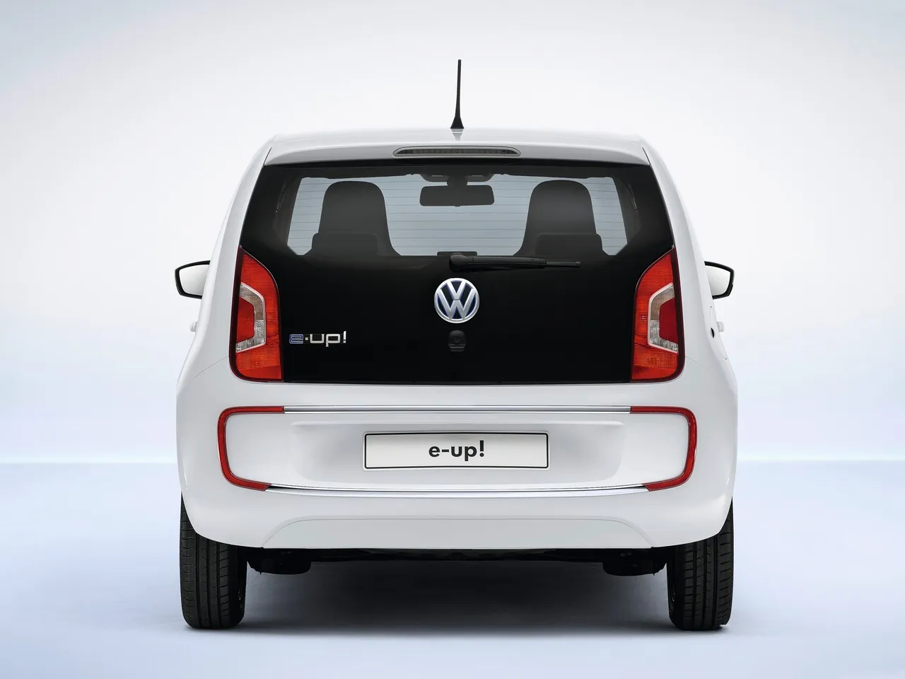 Volkswagen e-Up (2014) - Rear