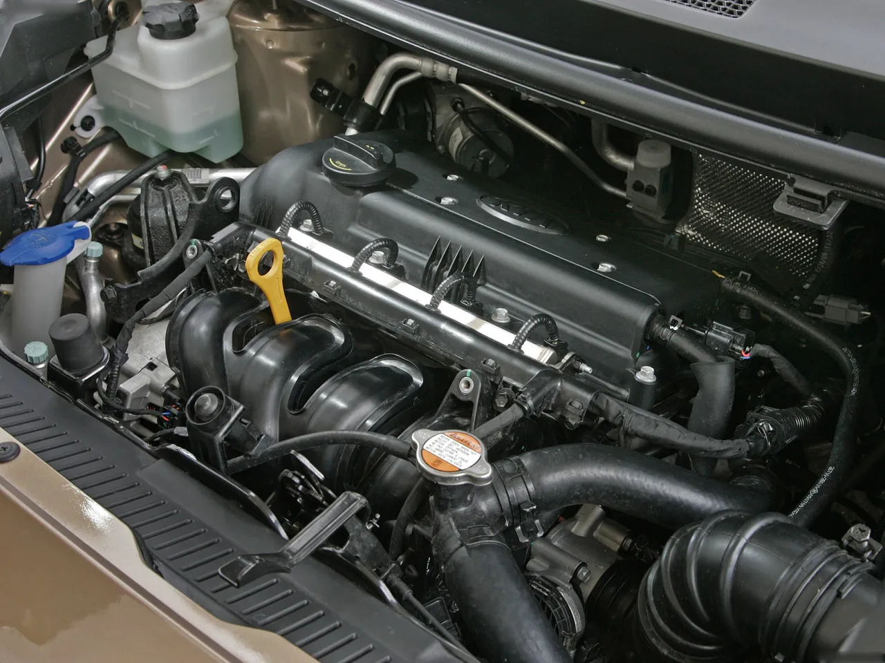 Kia Venga (2010) – motorový prostor