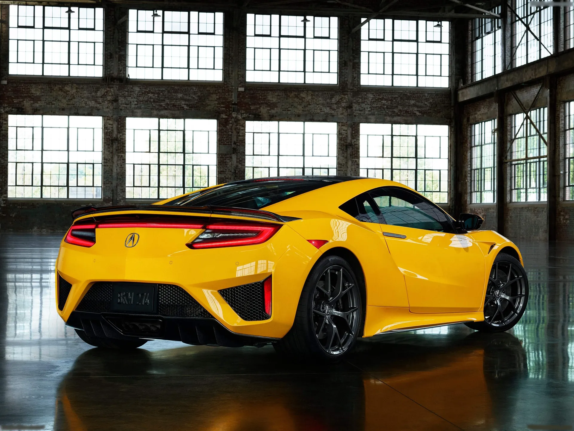 Acura NSX (2020) - Rear Three-Quarter