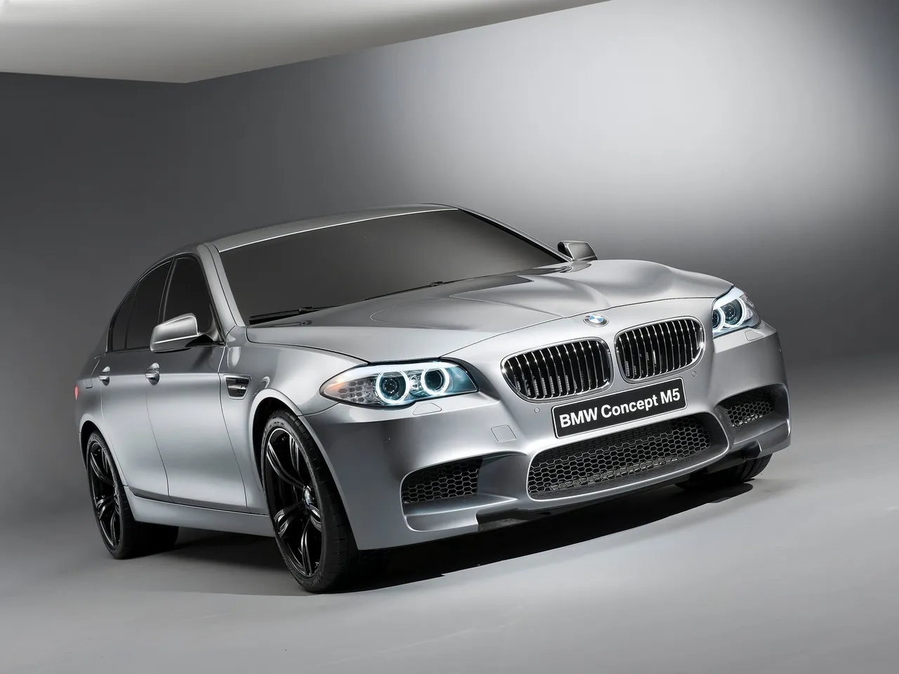 BMW M5 Concept (2011)