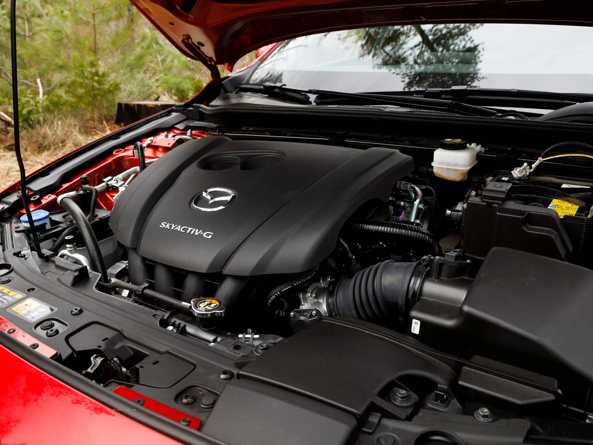 Mazda 3 (2019) – motorový prostor