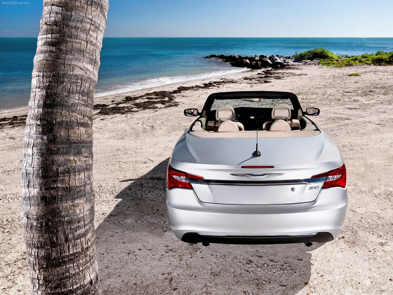 Chrysler 200 Convertible (2011) – zezadu