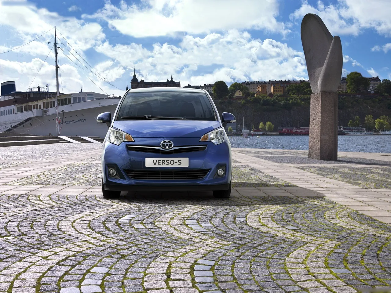 Toyota Verso-S (2012) – zepředu