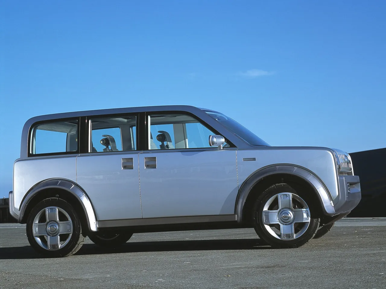 Nissan Yanya Concept (2002) - Side Profile