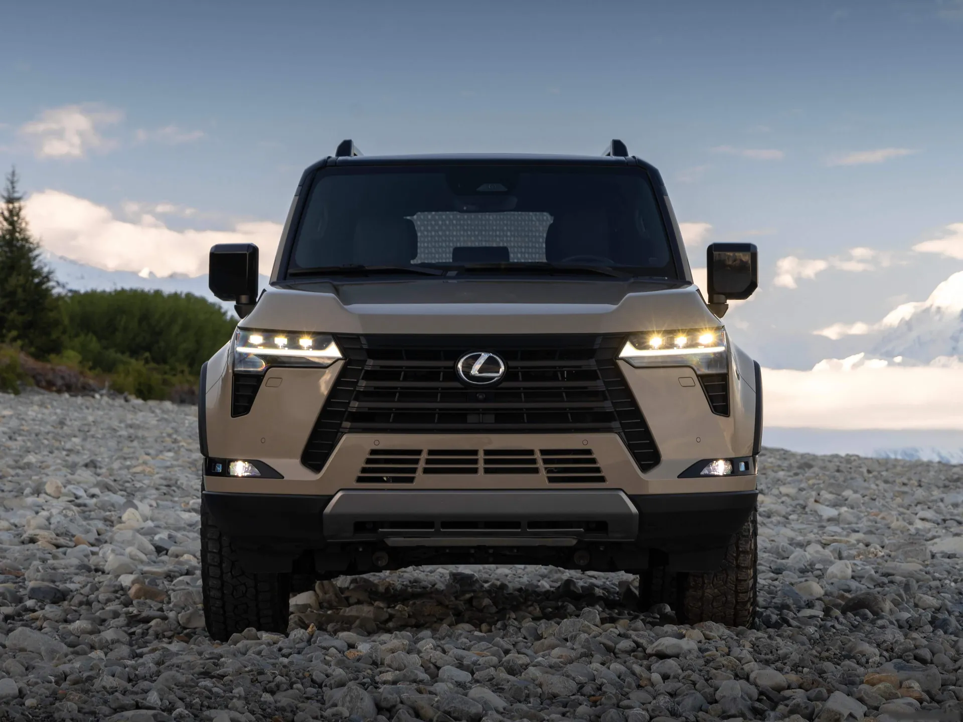 Lexus GX Overtrail (2025) – zepředu