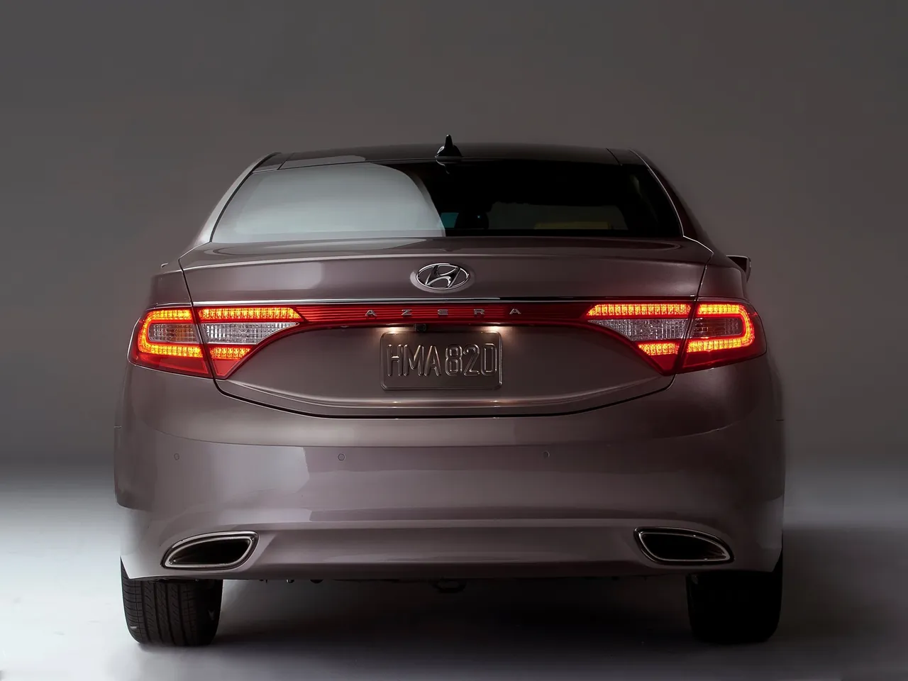 Hyundai Azera (2012) – zezadu
