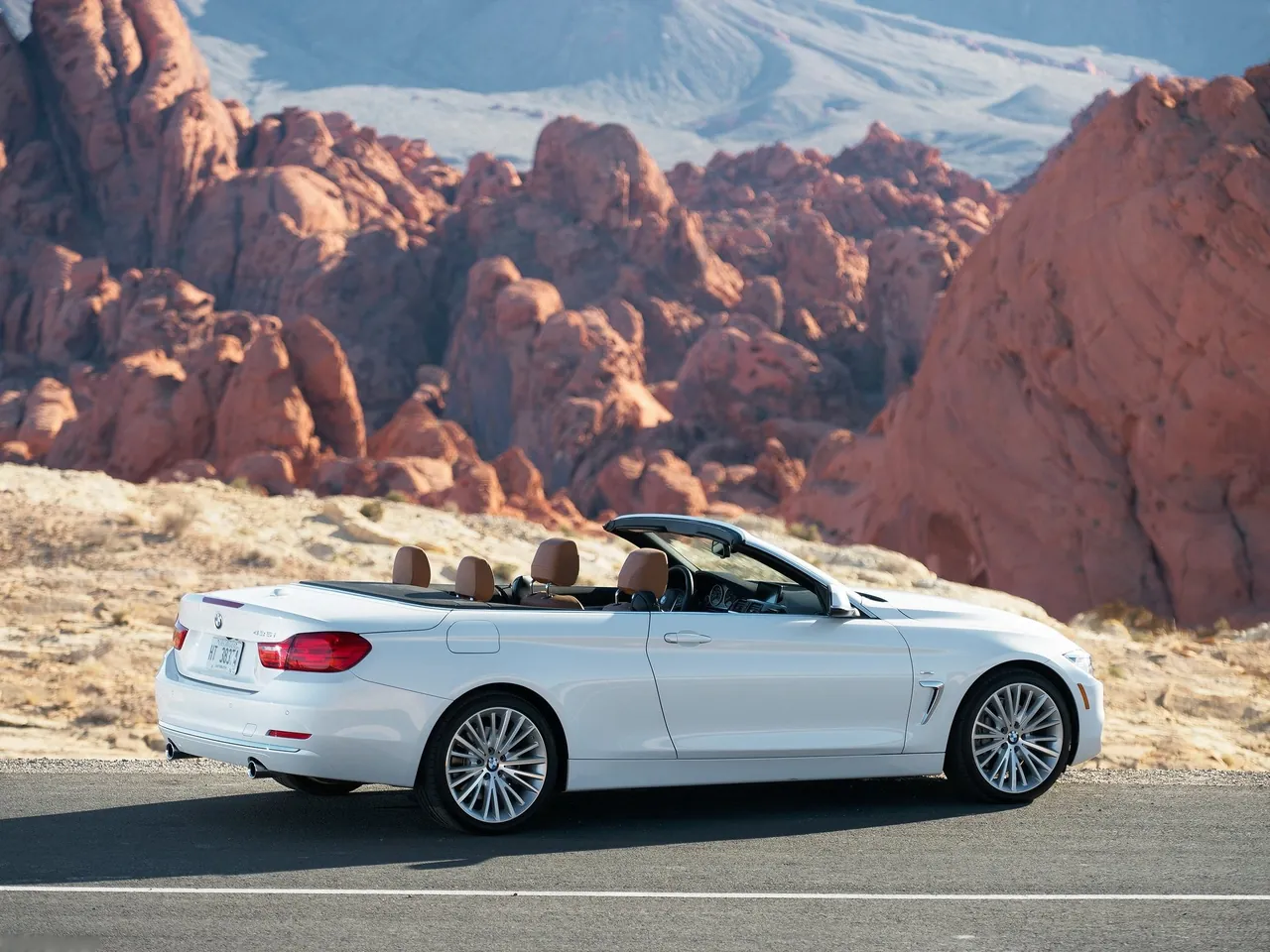 BMW 4-Series Convertible (2014) – zadní tříčtvrteční pohled