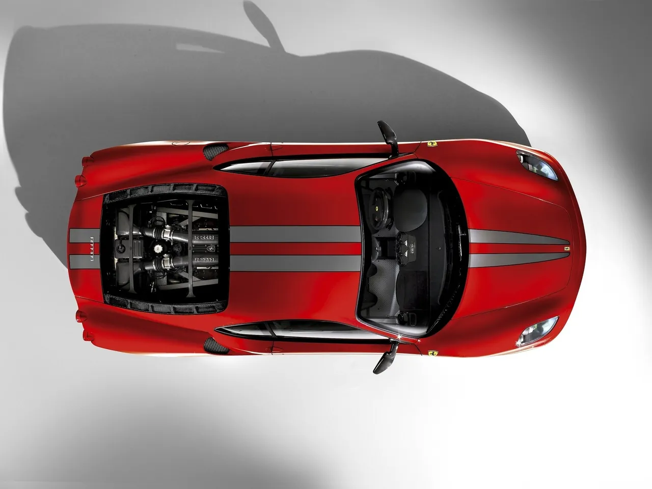 Ferrari 430 Scuderia (2008) – pohled shora