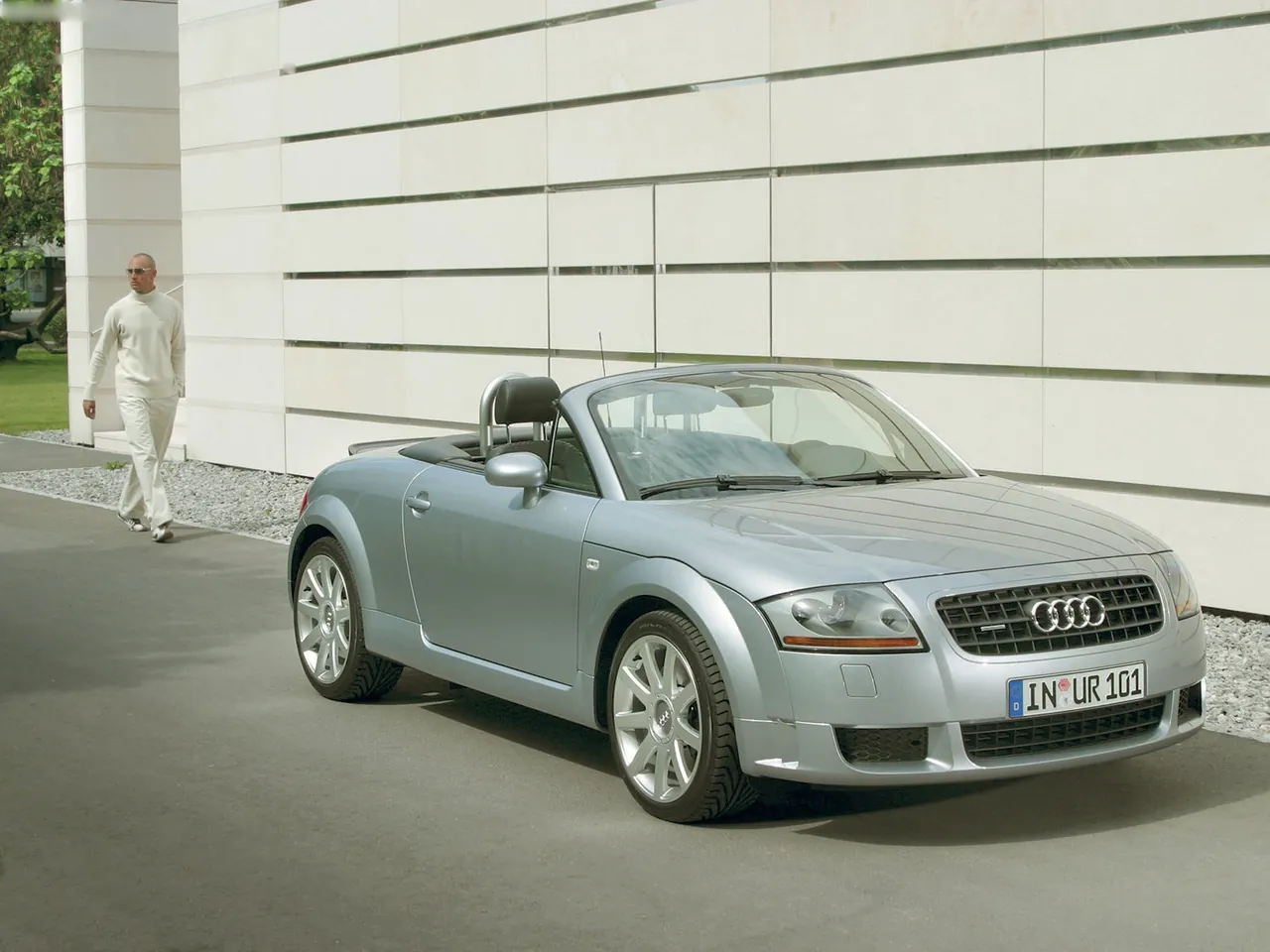 Audi TT Roadster 3.2 quattro (2003)