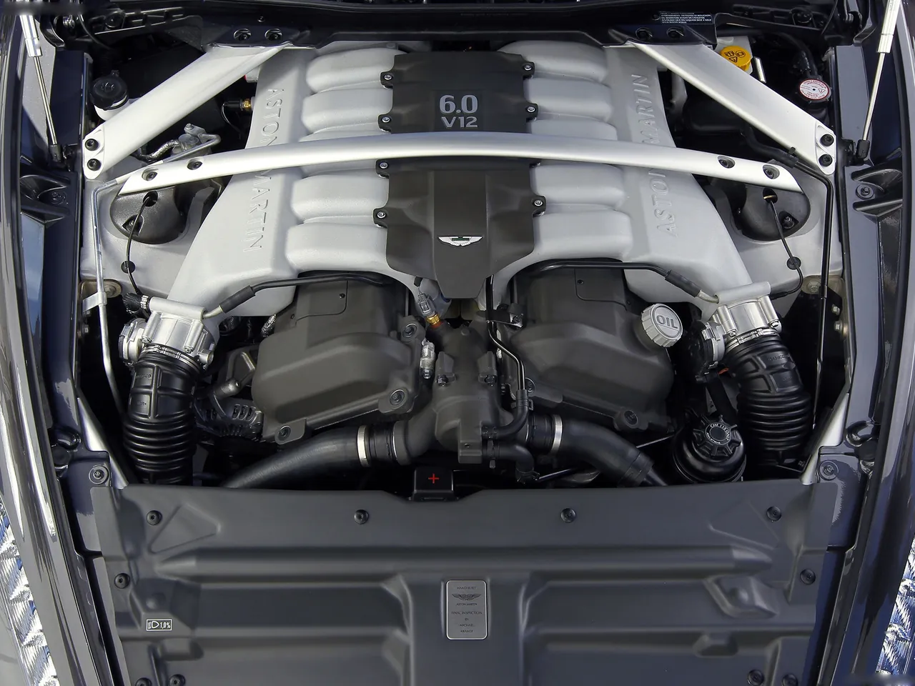 Aston Martin Rapide (2010) - Engine