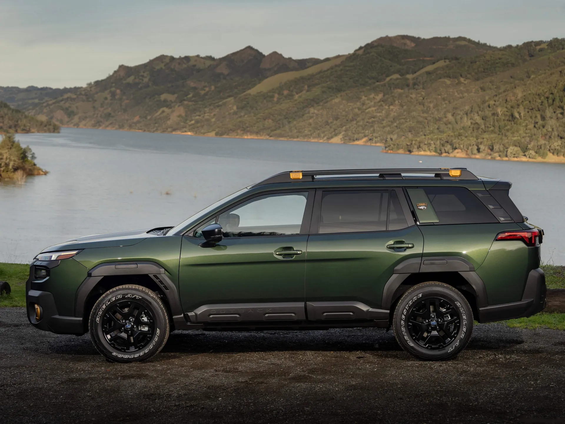 Subaru Outback Wilderness (2026) – boční profil