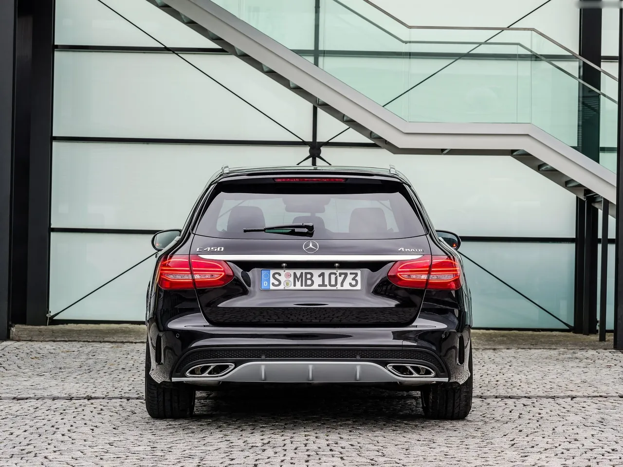 Mercedes-Benz C450 AMG 4Matic Estate (2016) – zezadu