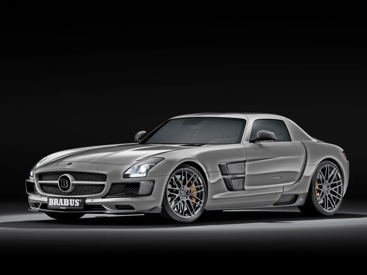 Brabus 700 Biturbo (2011)