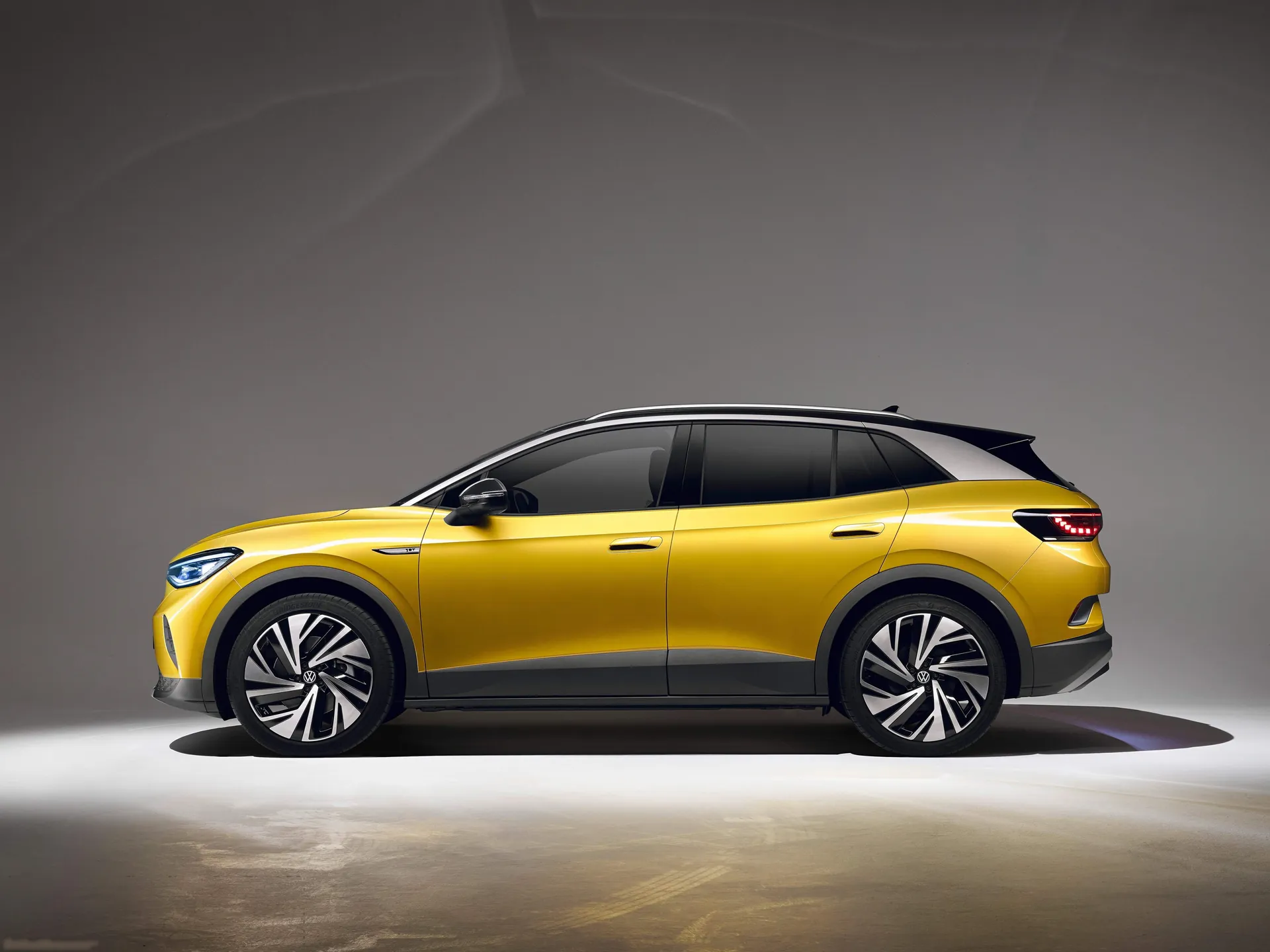 Volkswagen ID.4 1st Edition (2021) – boční profil
