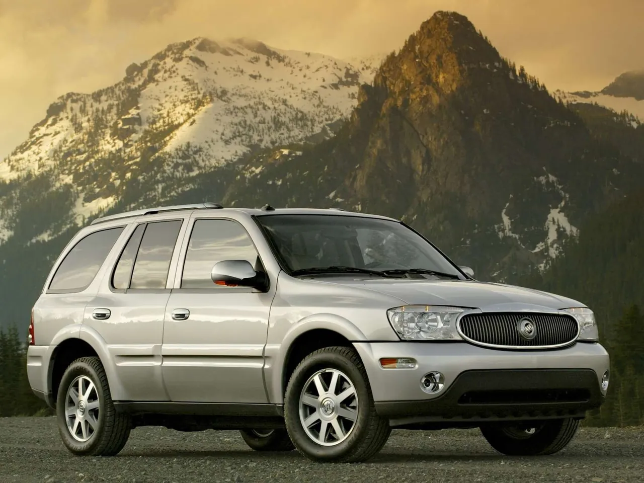 Buick Rainier CXL (2006)