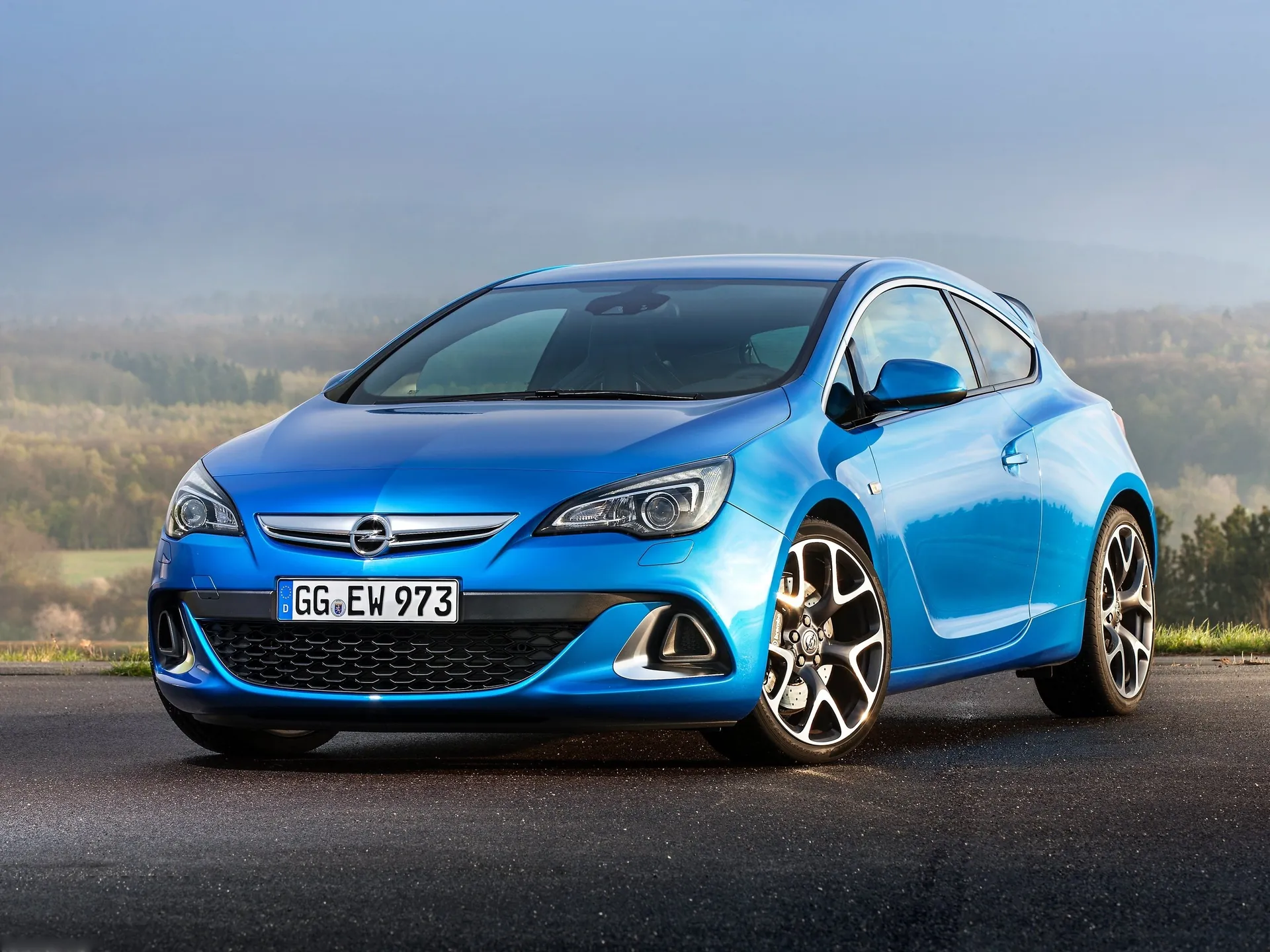 Opel Astra OPC (2013)