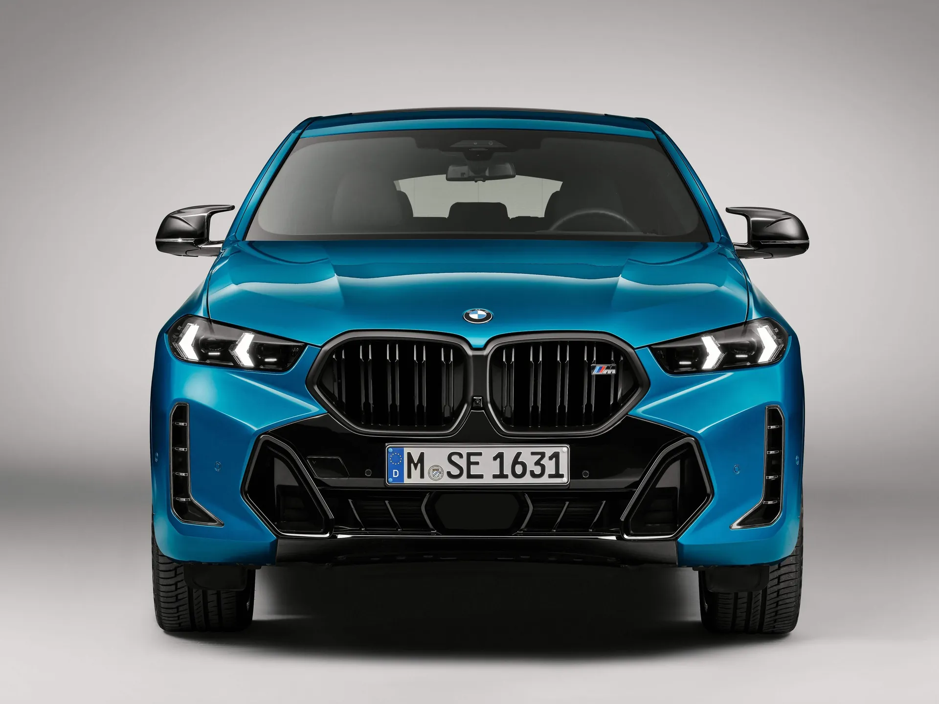 BMW X6 M60i (2024) – zepředu