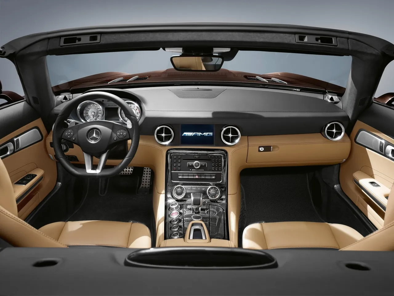 Mercedes-Benz SLS AMG Roadster (2012) – interiér