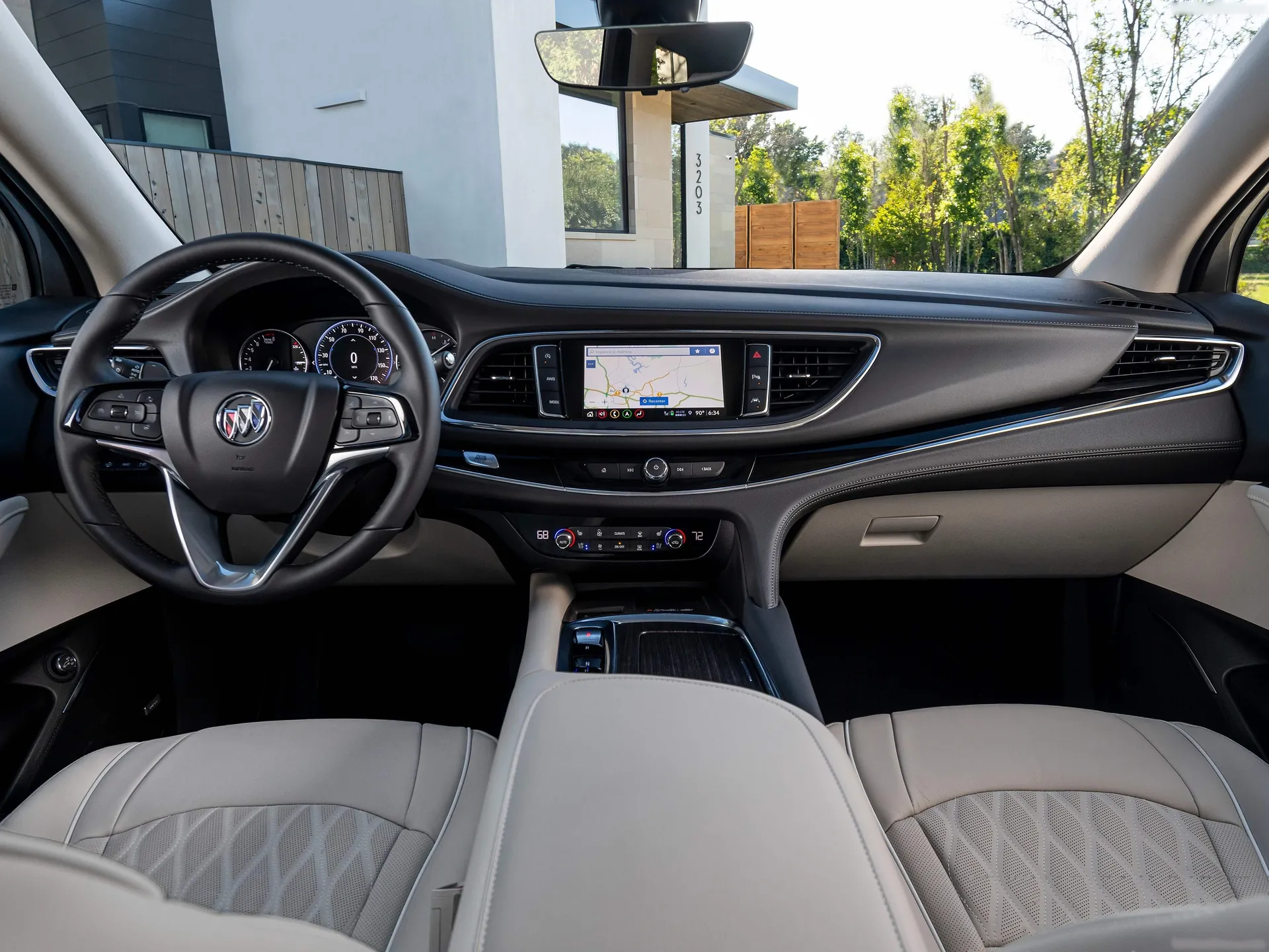 Buick Enclave (2022) – interiér