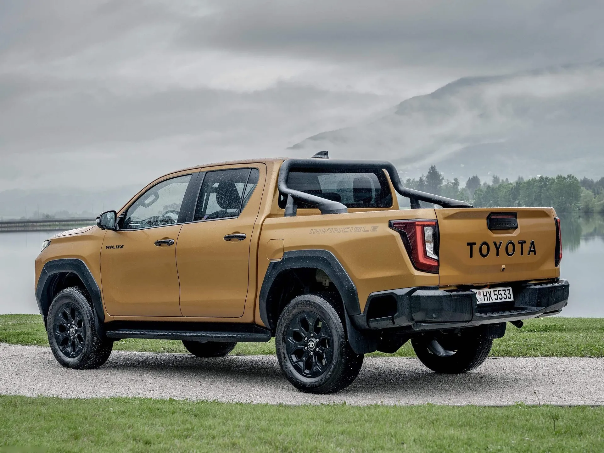 Toyota HiLux (2026) – zadní tříčtvrteční pohled