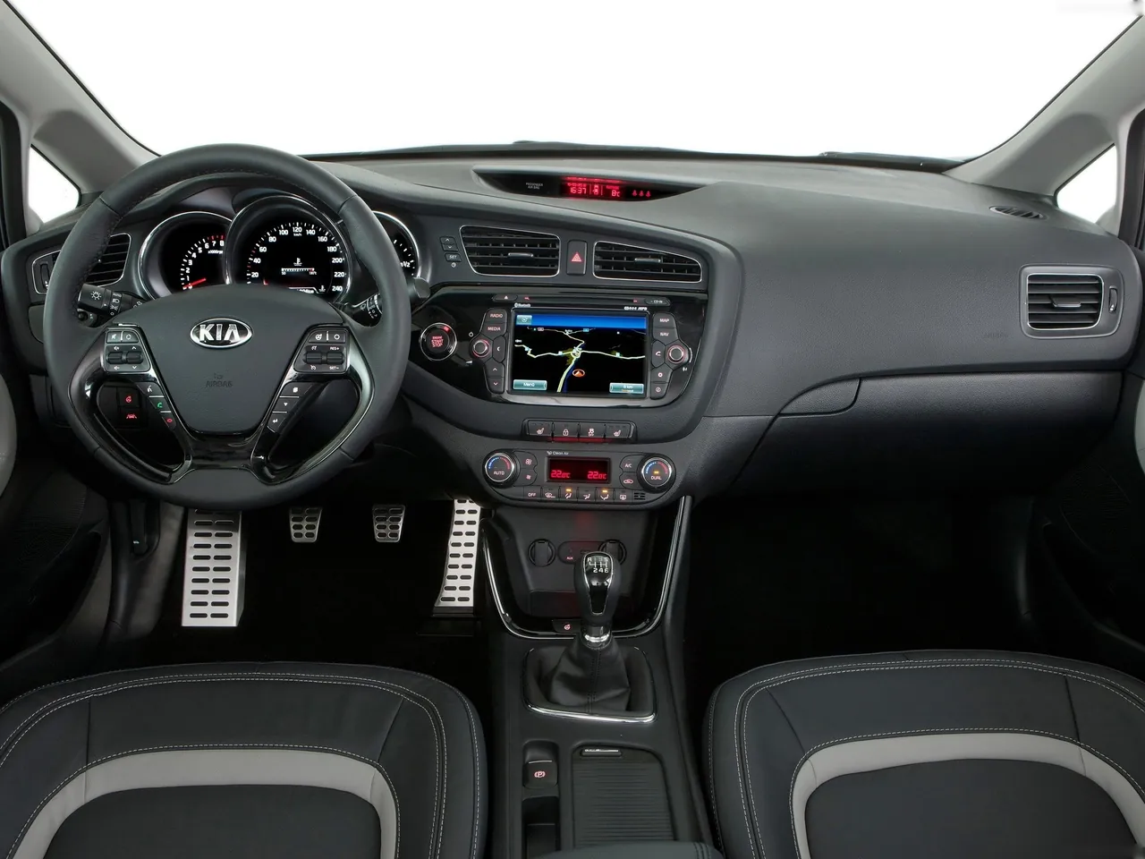 Kia Ceed (2013) – interiér