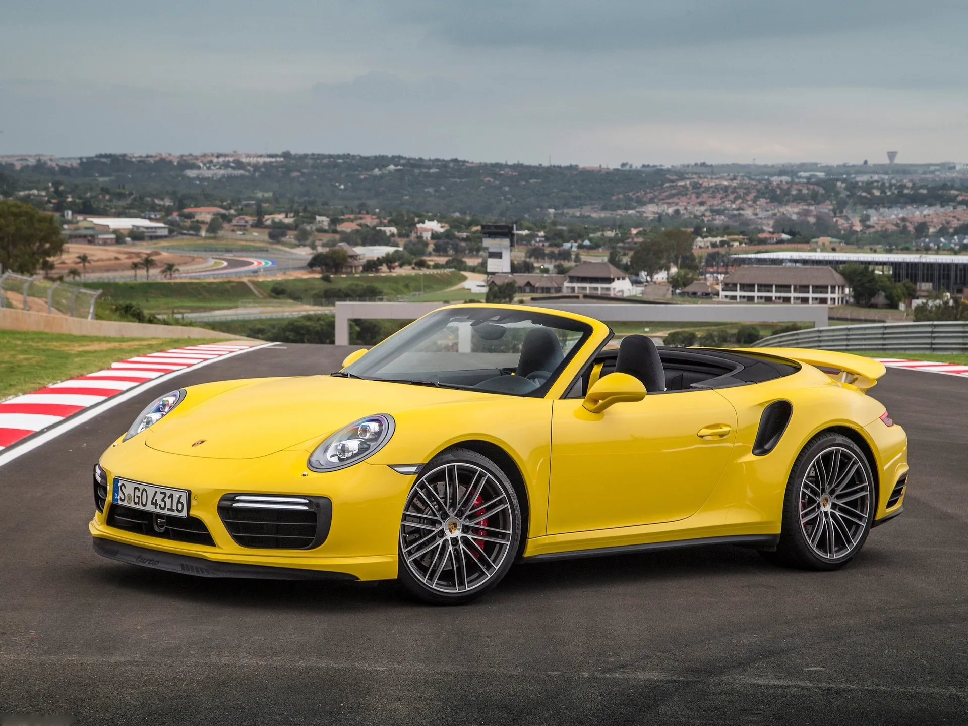 Porsche 911 Turbo Cabriolet (2016)
