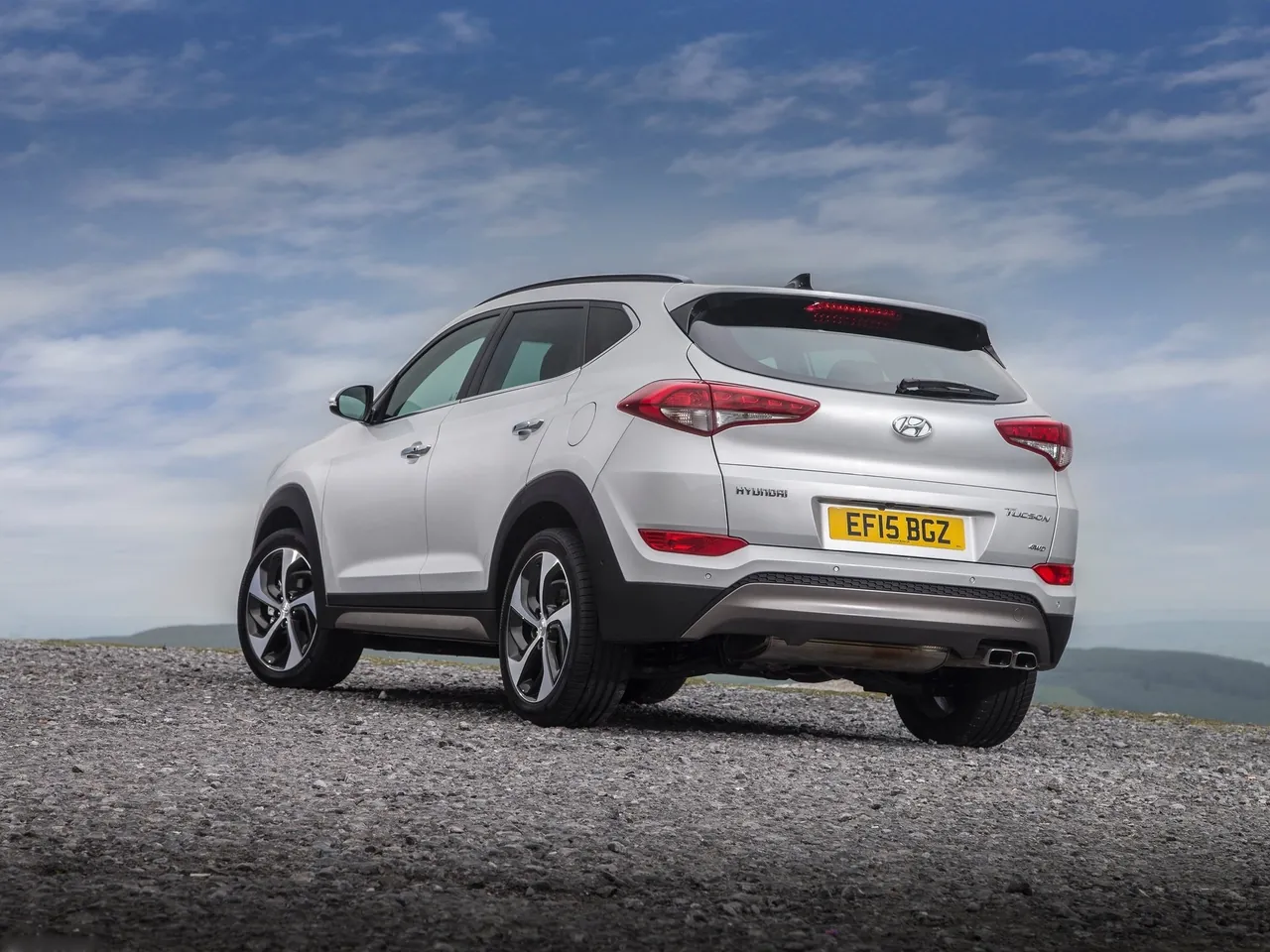 Hyundai Tucson [EU] (2016) – zadní tříčtvrteční pohled