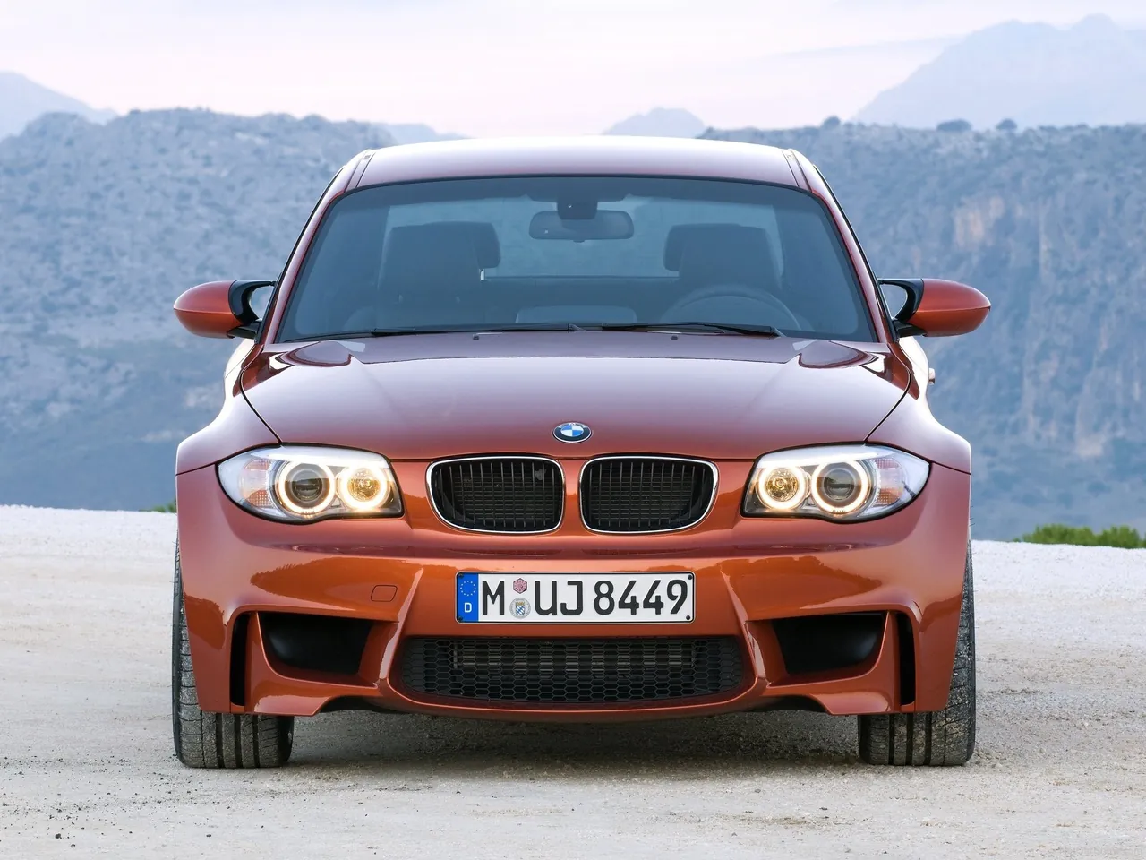 BMW 1-Series M Coupe (2011) – zepředu