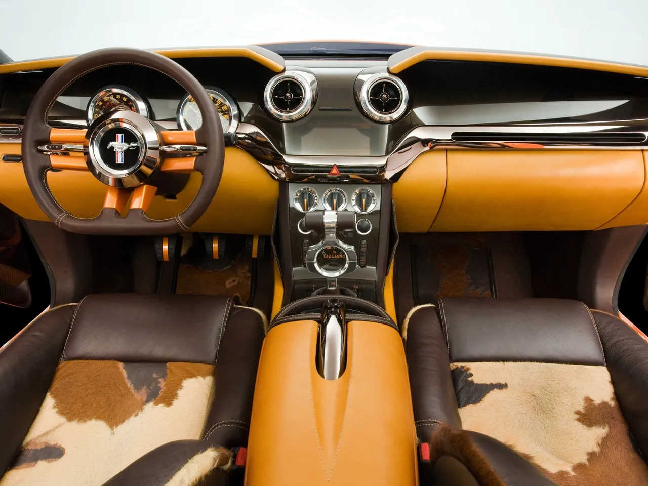 Ford Mustang Giugiaro Concept (2006) – interiér