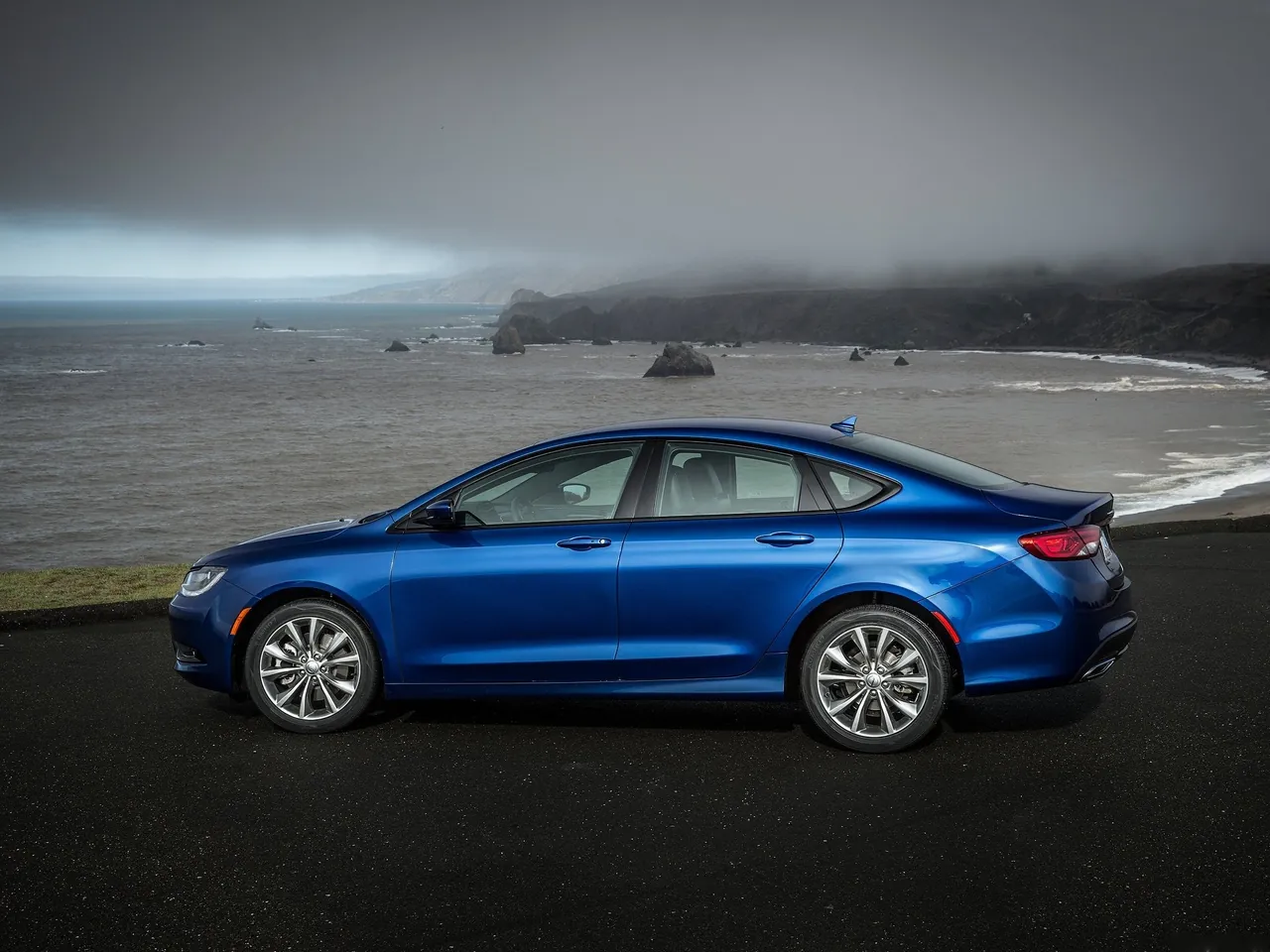 Chrysler 200 (2015) – boční profil