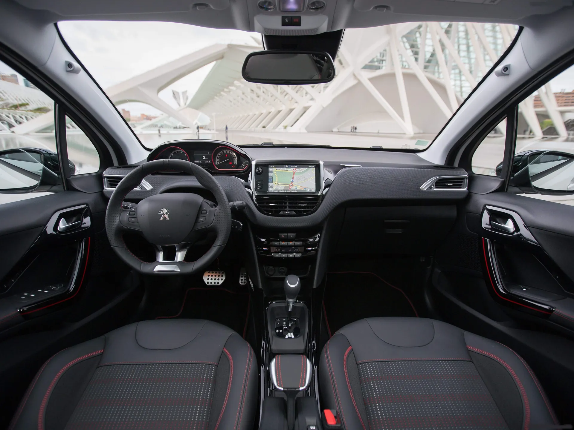 Peugeot 2008 (2017) – interiér