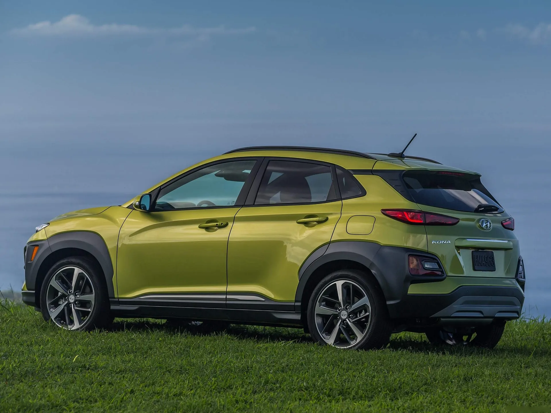 Hyundai Kona [US] (2018) - Rear Three-Quarter