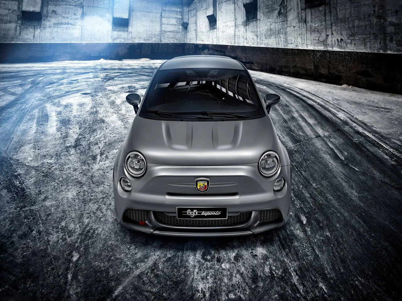 Fiat 695 Abarth Biposto (2015) – zepředu