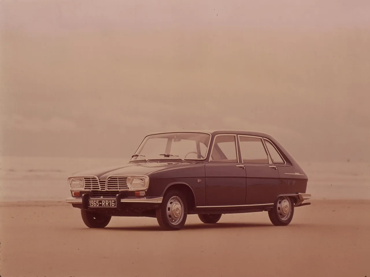 Renault 16 (1965)