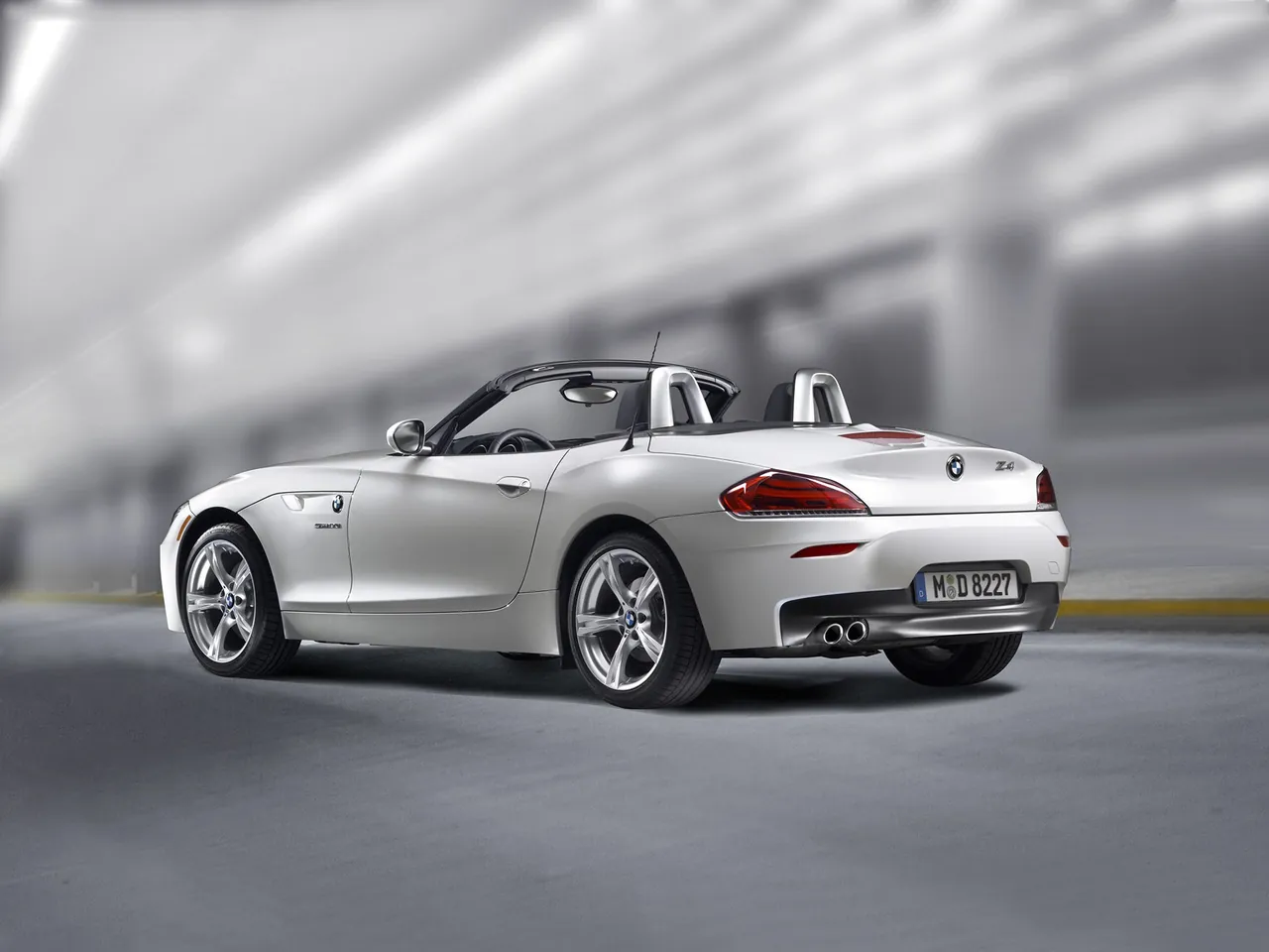 BMW Z4 (2011) – zadní tříčtvrteční pohled