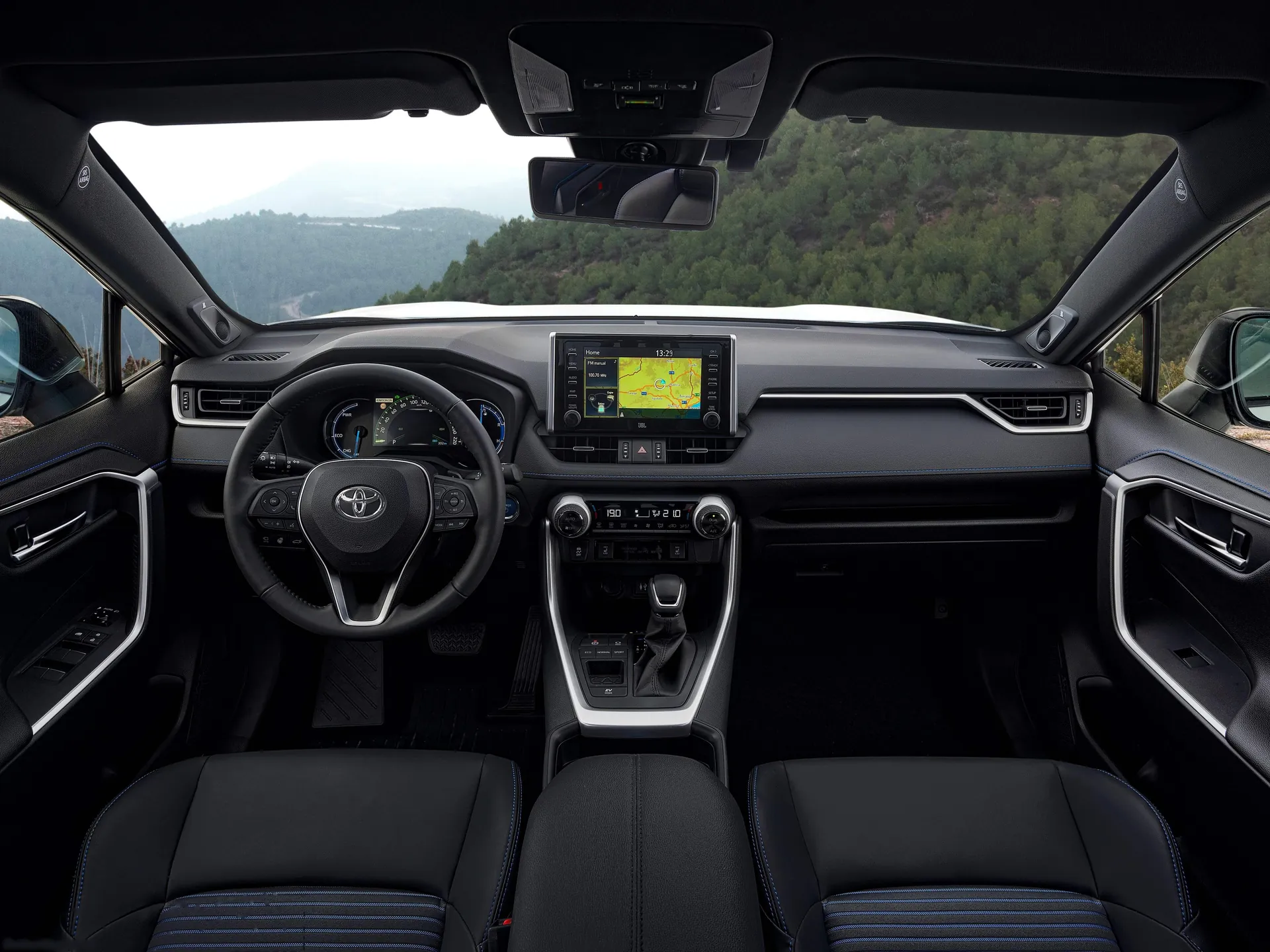 Toyota RAV4 Hybrid [EU] (2019) – interiér