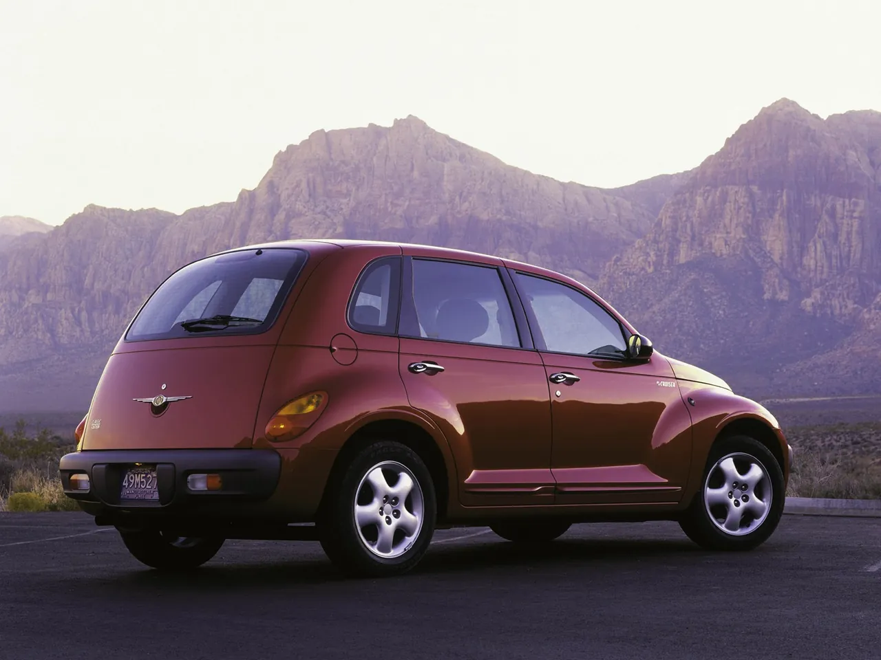 Chrysler PT Cruiser (2001) – zadní tříčtvrteční pohled