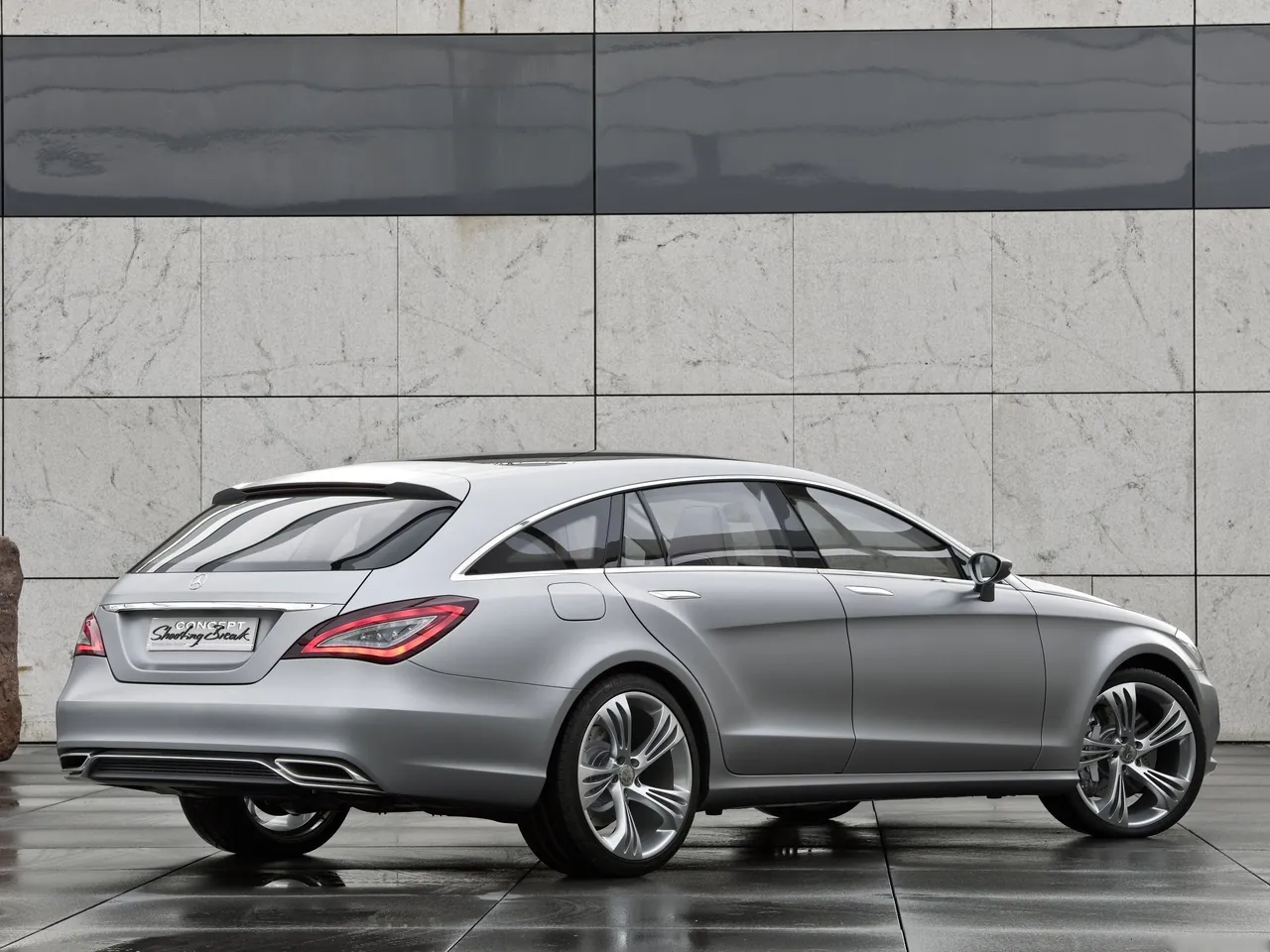 Mercedes-Benz Shooting Break Concept (2010) - Rear Three-Quarter