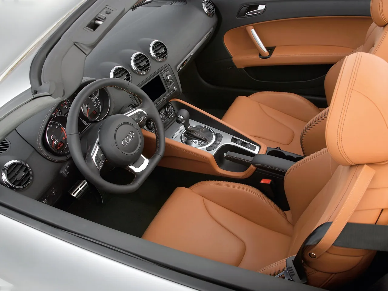 Audi TT Roadster (2007) – interiér