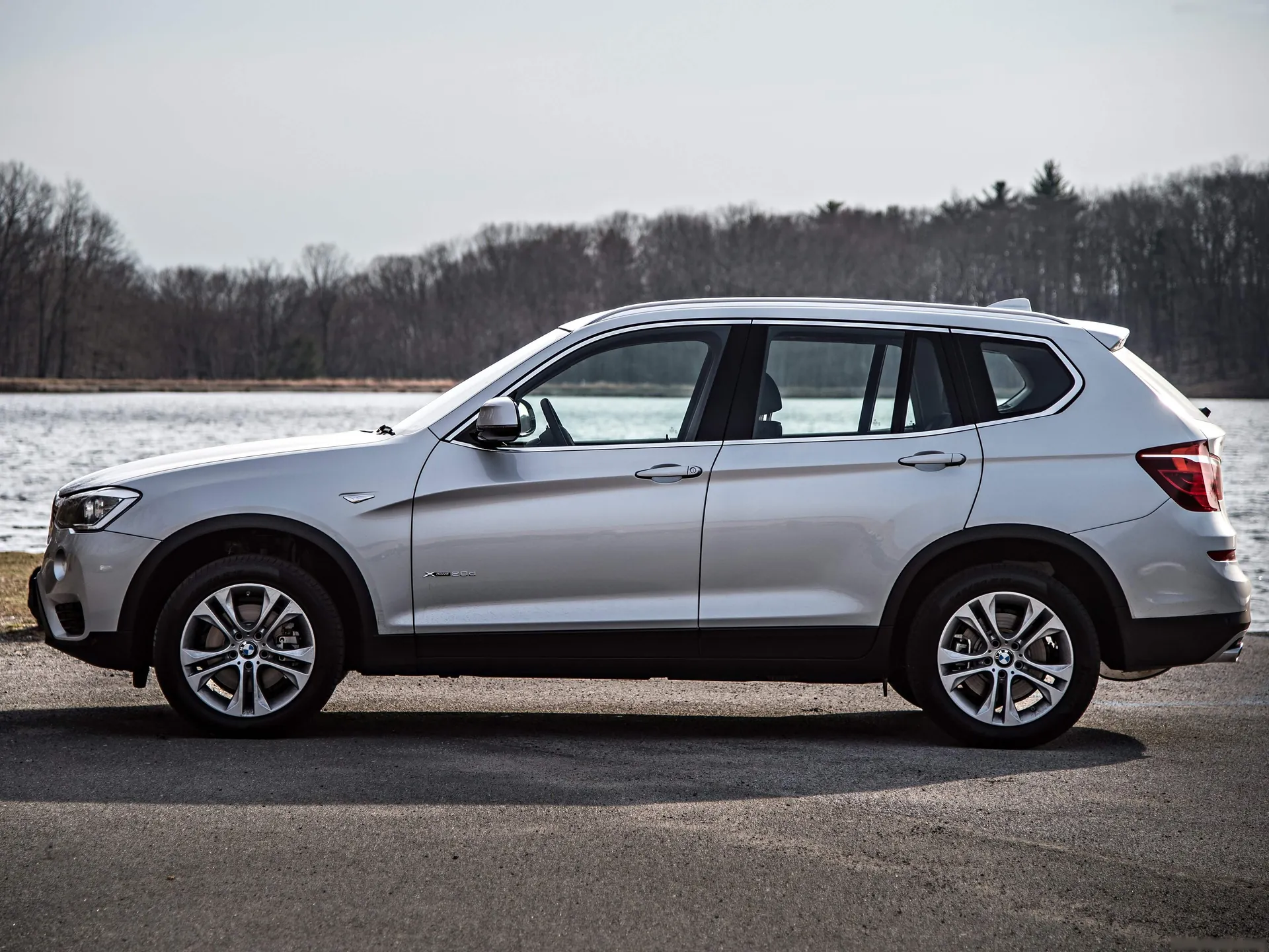 BMW X3 (2015) – boční profil