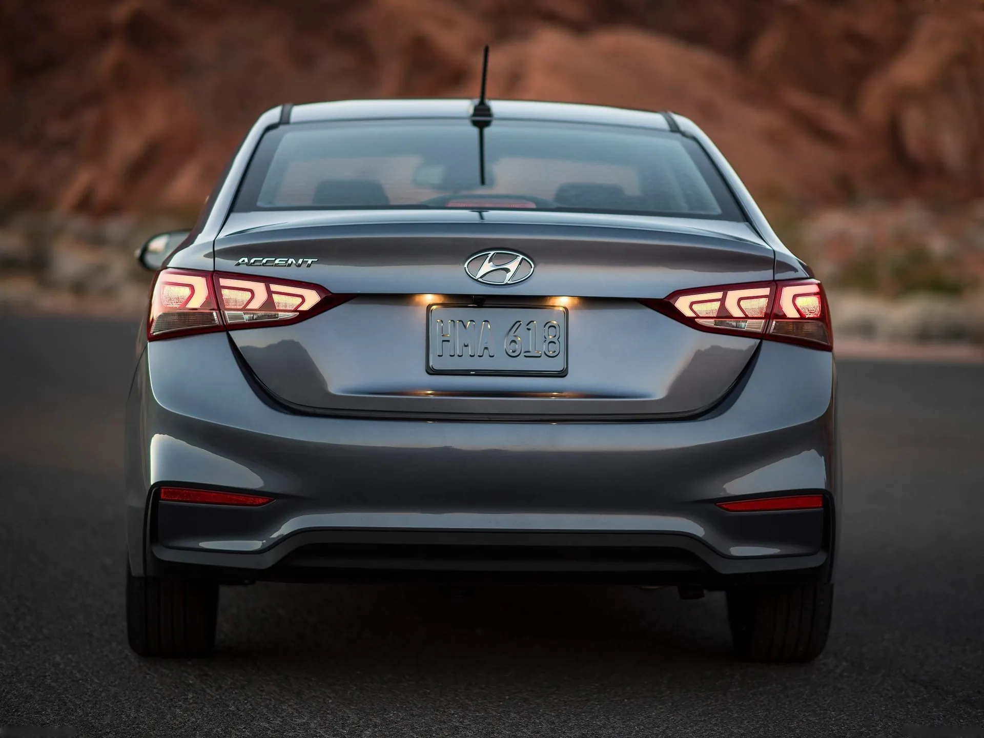 Hyundai Accent (2018) – zezadu