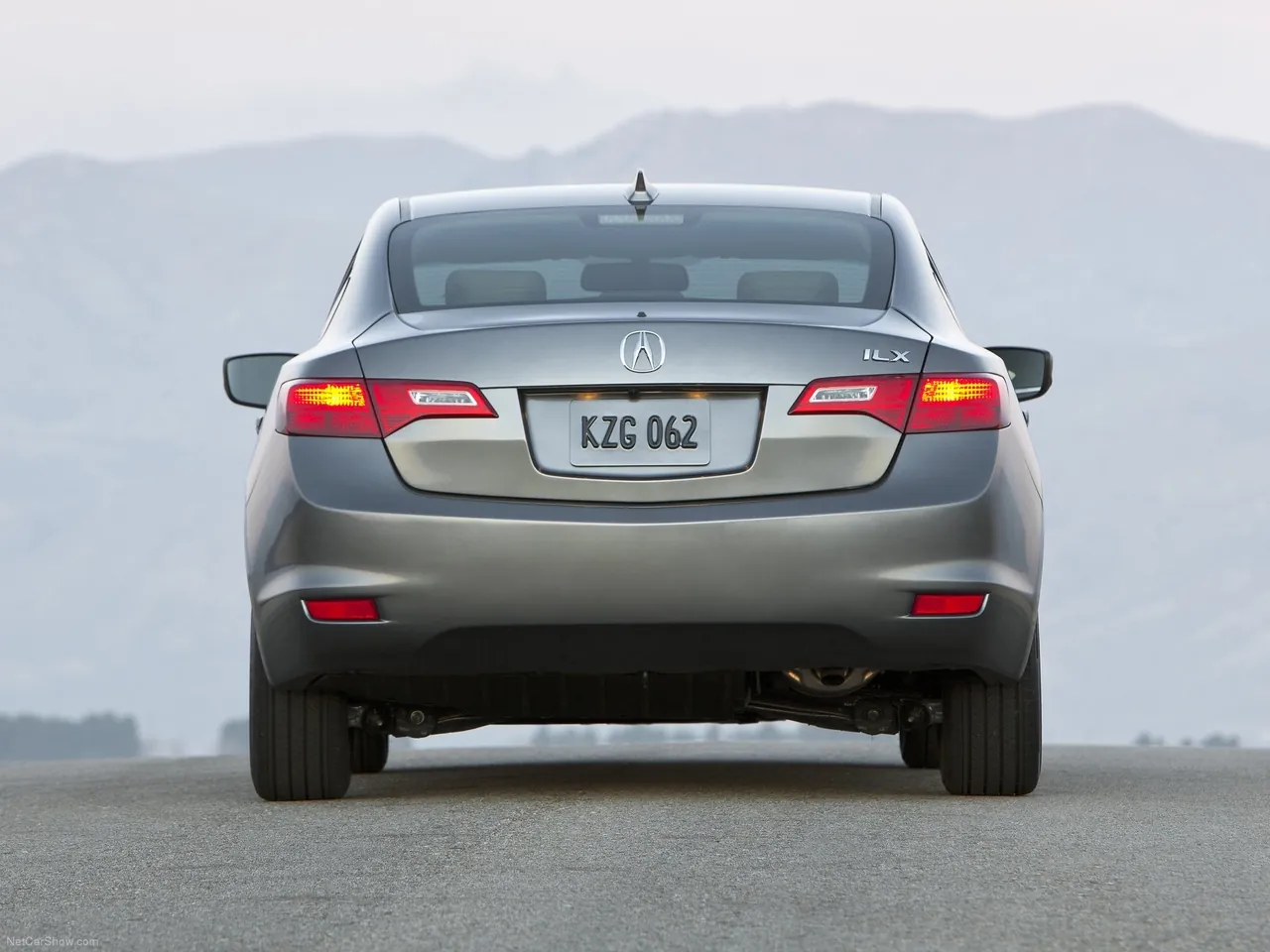 Acura ILX (2013) – zezadu