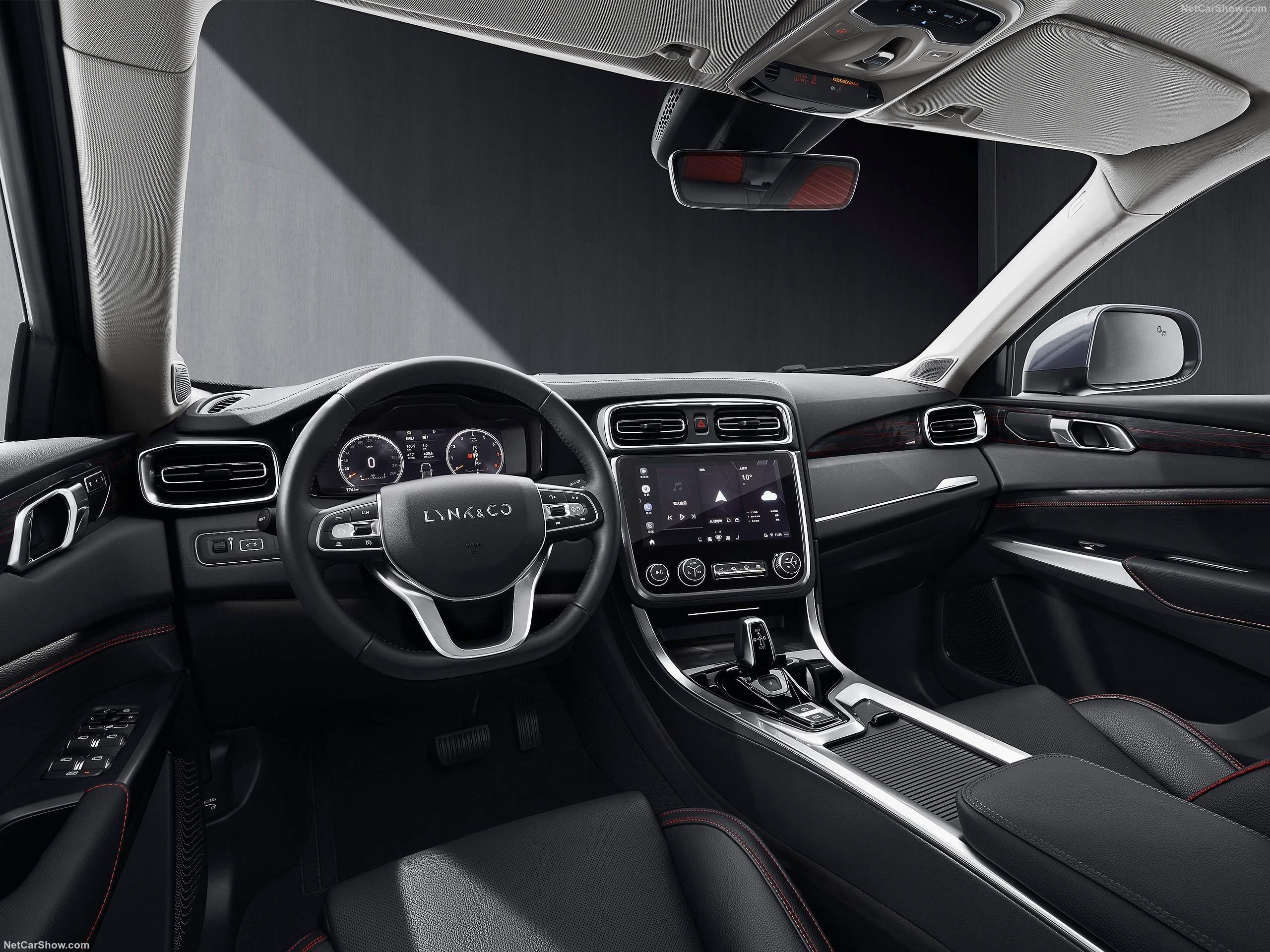 Lynk Co 01 Update (2019) – interiér