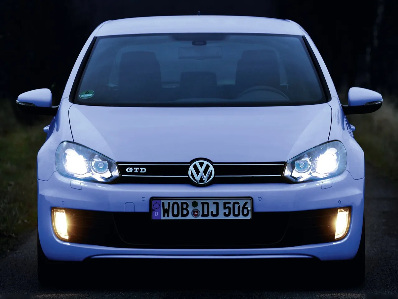 Volkswagen Golf GTD (2010) - Front