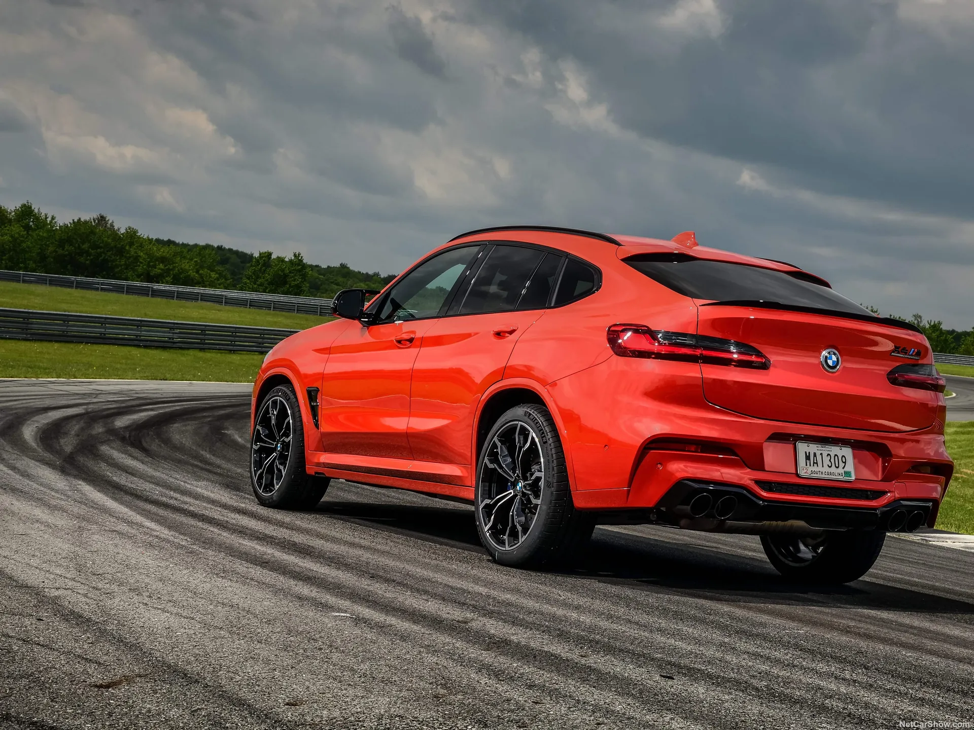 BMW X4 M Competition (2020) - Rear Three-Quarter