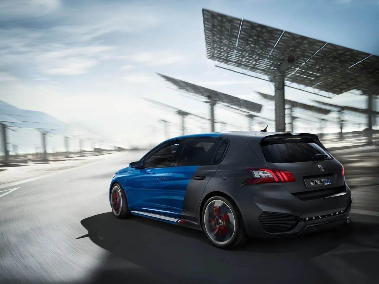 Peugeot 308 R HYbrid Concept (2015) - Rear Three-Quarter